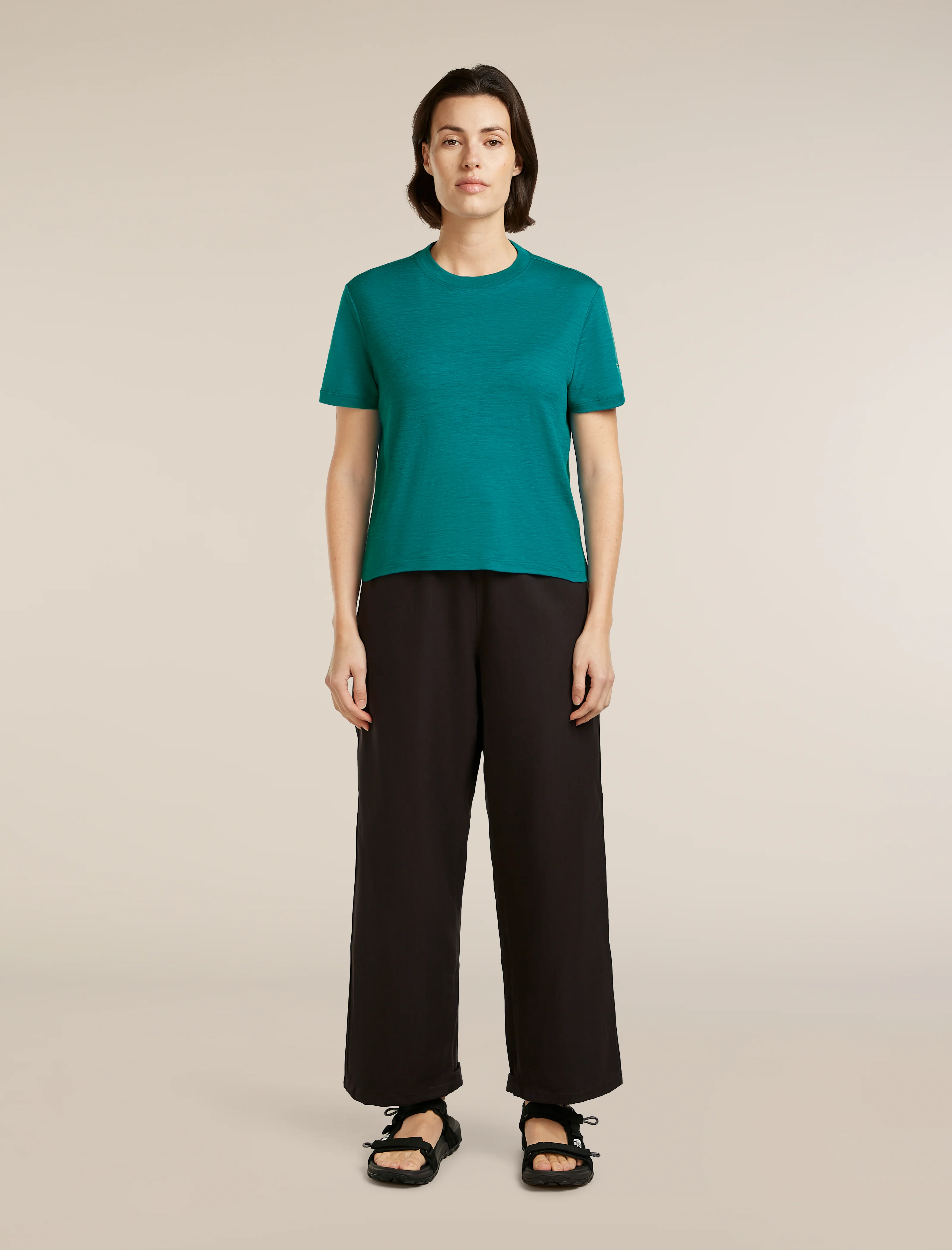 150 Tech Lite Crop T-Shirt - Image 3