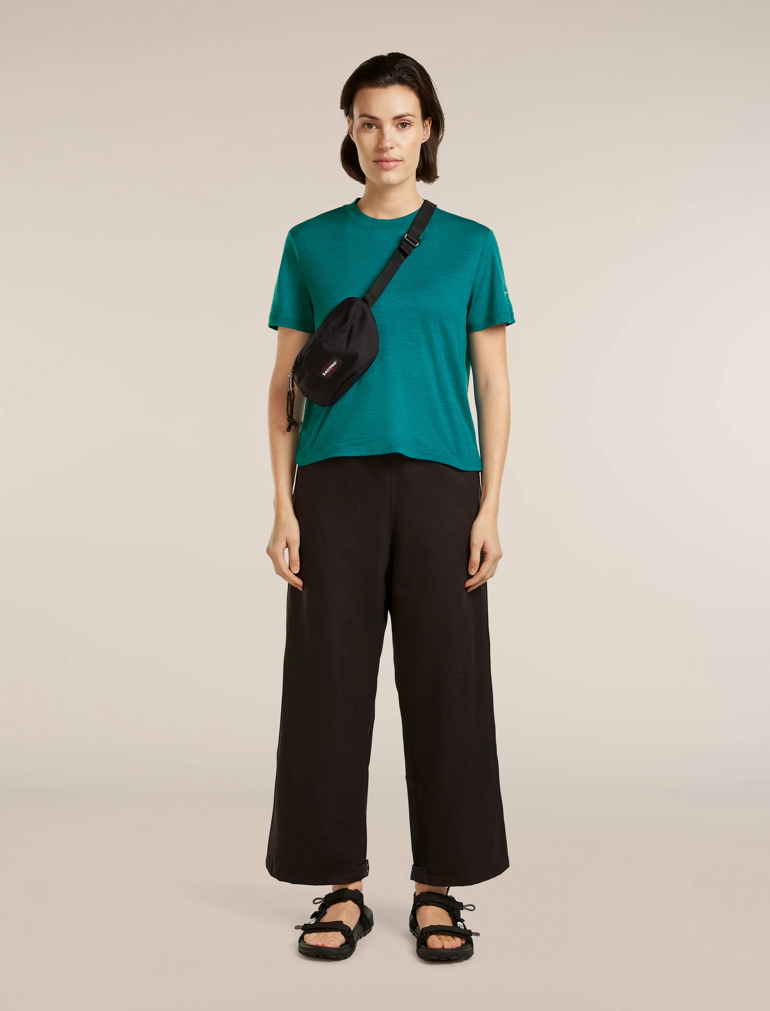 150 Tech Lite Crop T-Shirt - Image 4
