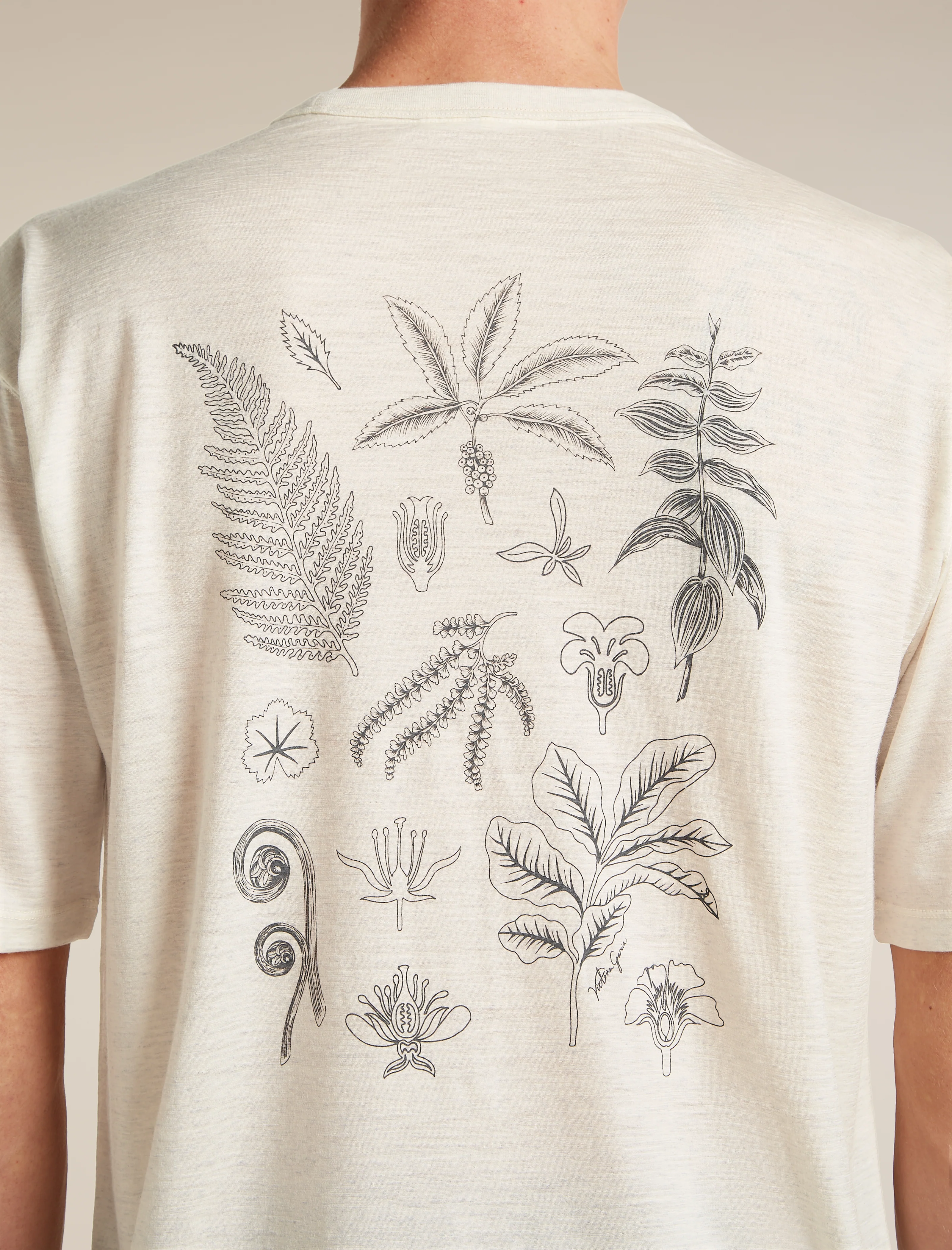 150 Tech Lite Relaxed T-Shirt Fern Study - Image 5