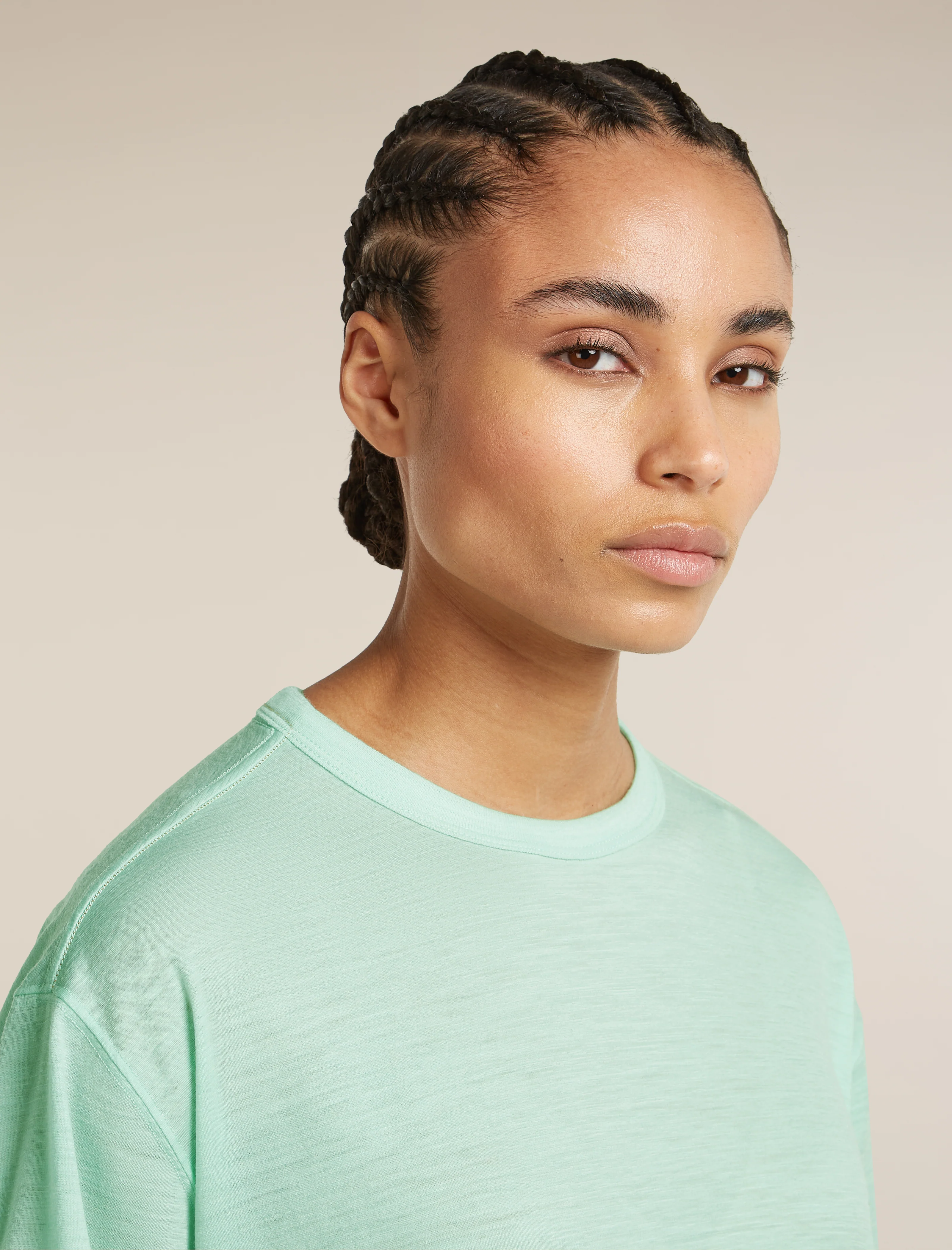 150 Tech Lite Relaxed T-Shirt - Image 6