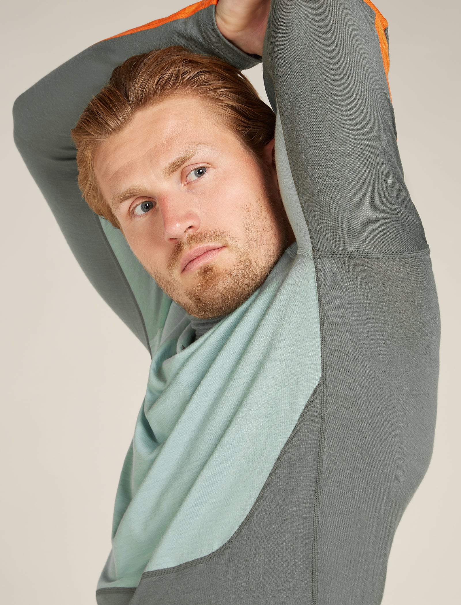 Men's 200 Sonebula Long Sleeve High Neck Thermal Top - Image 6