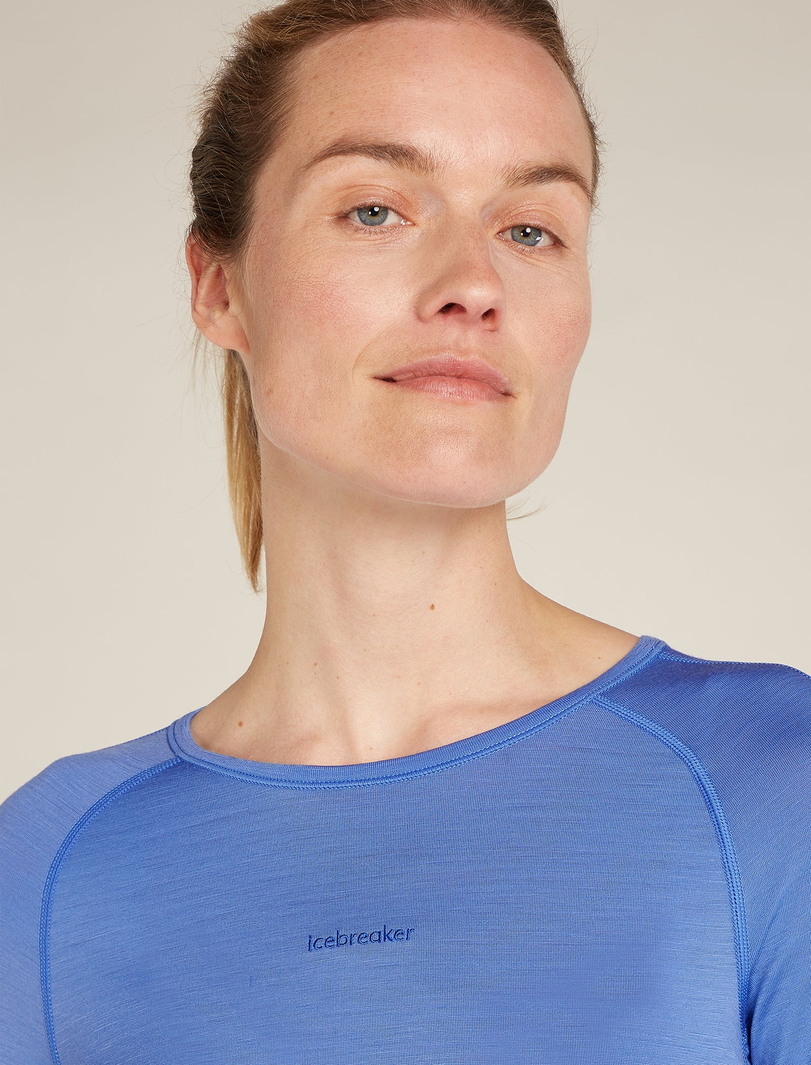 Women's 200 ZoneKnit⢠Long Sleeve Crew Thermal Top - Image 5