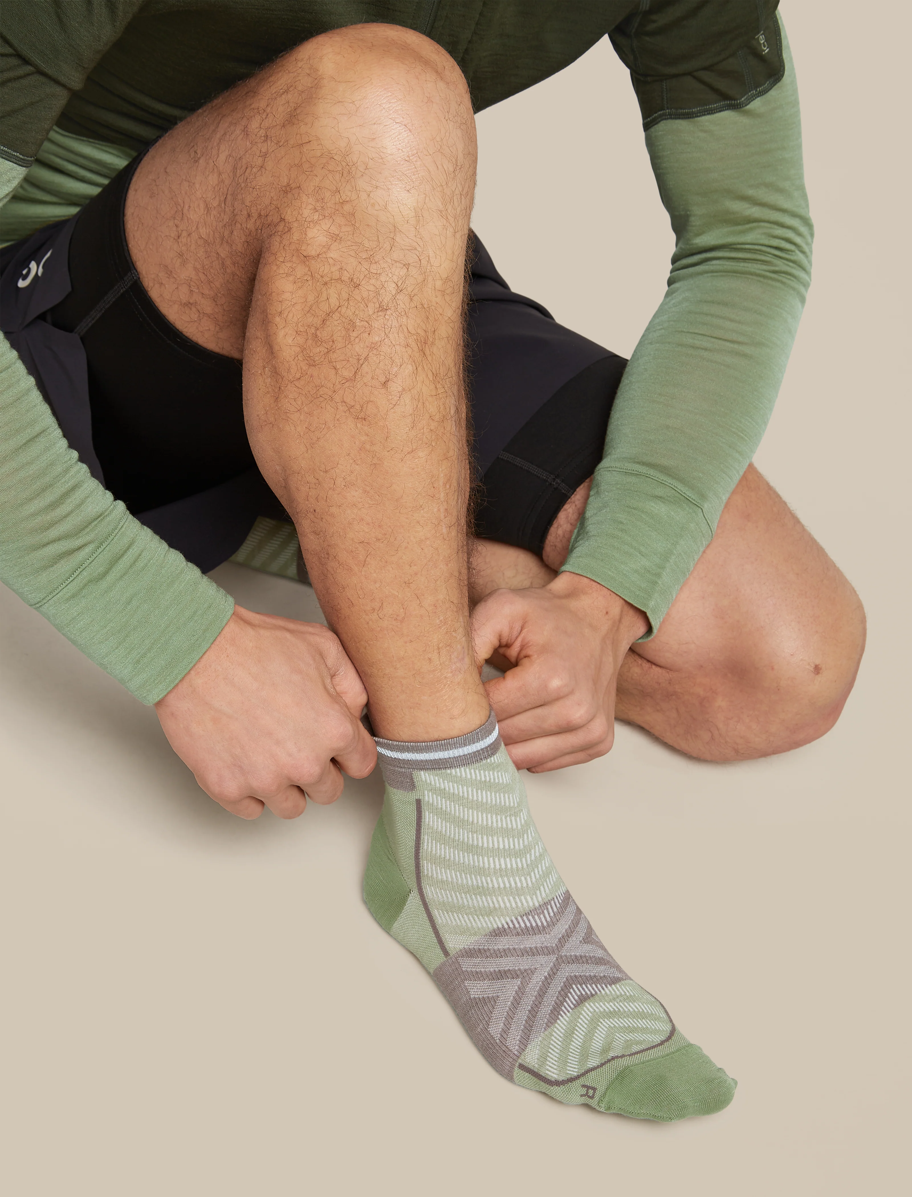 Men Run+ Mini Socks - Image 5