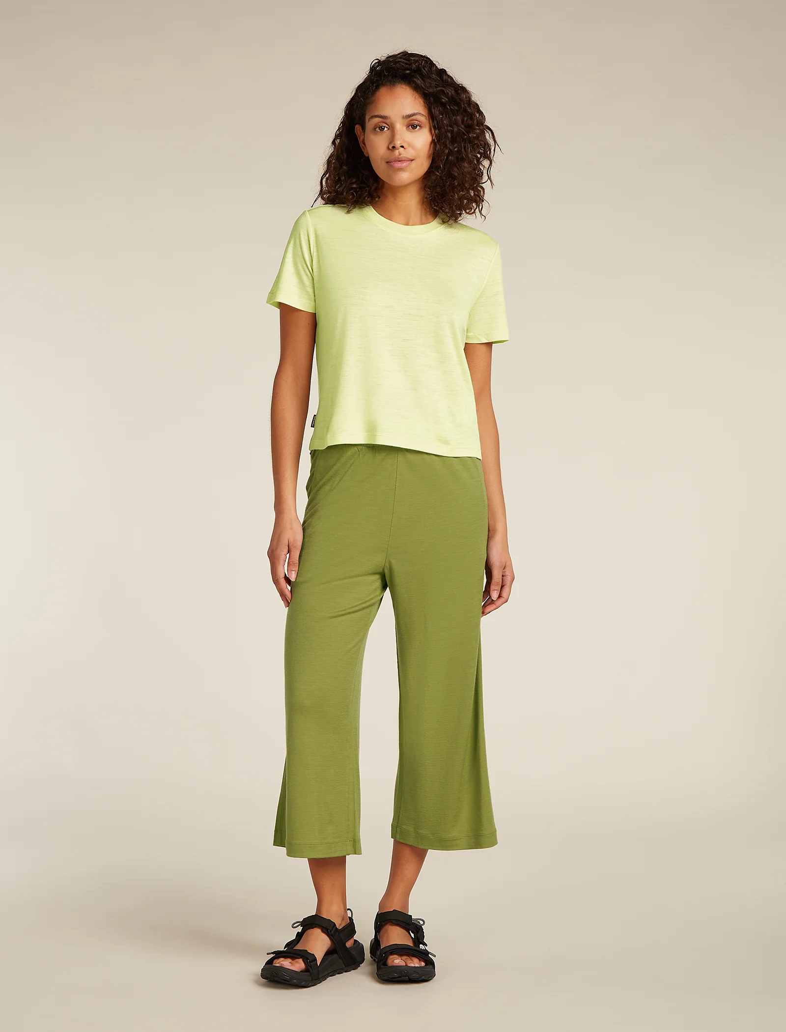 Women's Merino 150 Tech Lite Short Sleeve Crop T-Shirt - Image 3