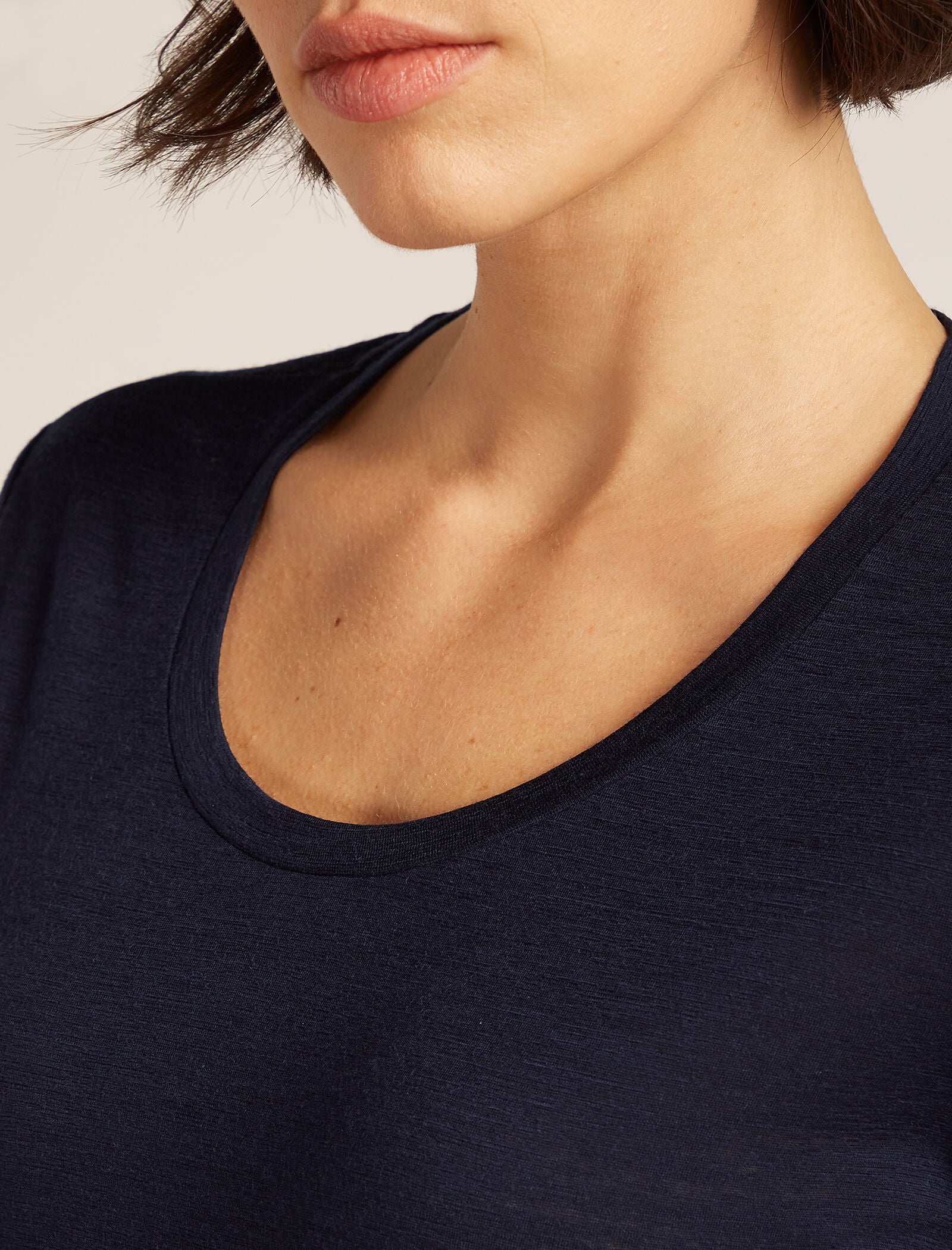 150 Tech Lite Scoop T-shirt - Image 5