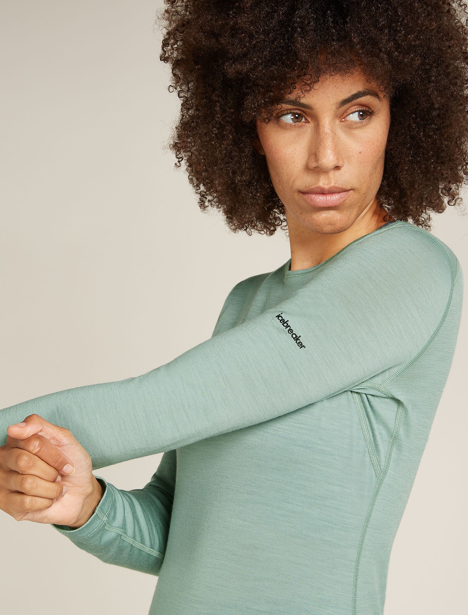 Women's Merino 200 Oasis Long Sleeve Crew Mountain Pulse Thermal Top - Image 6