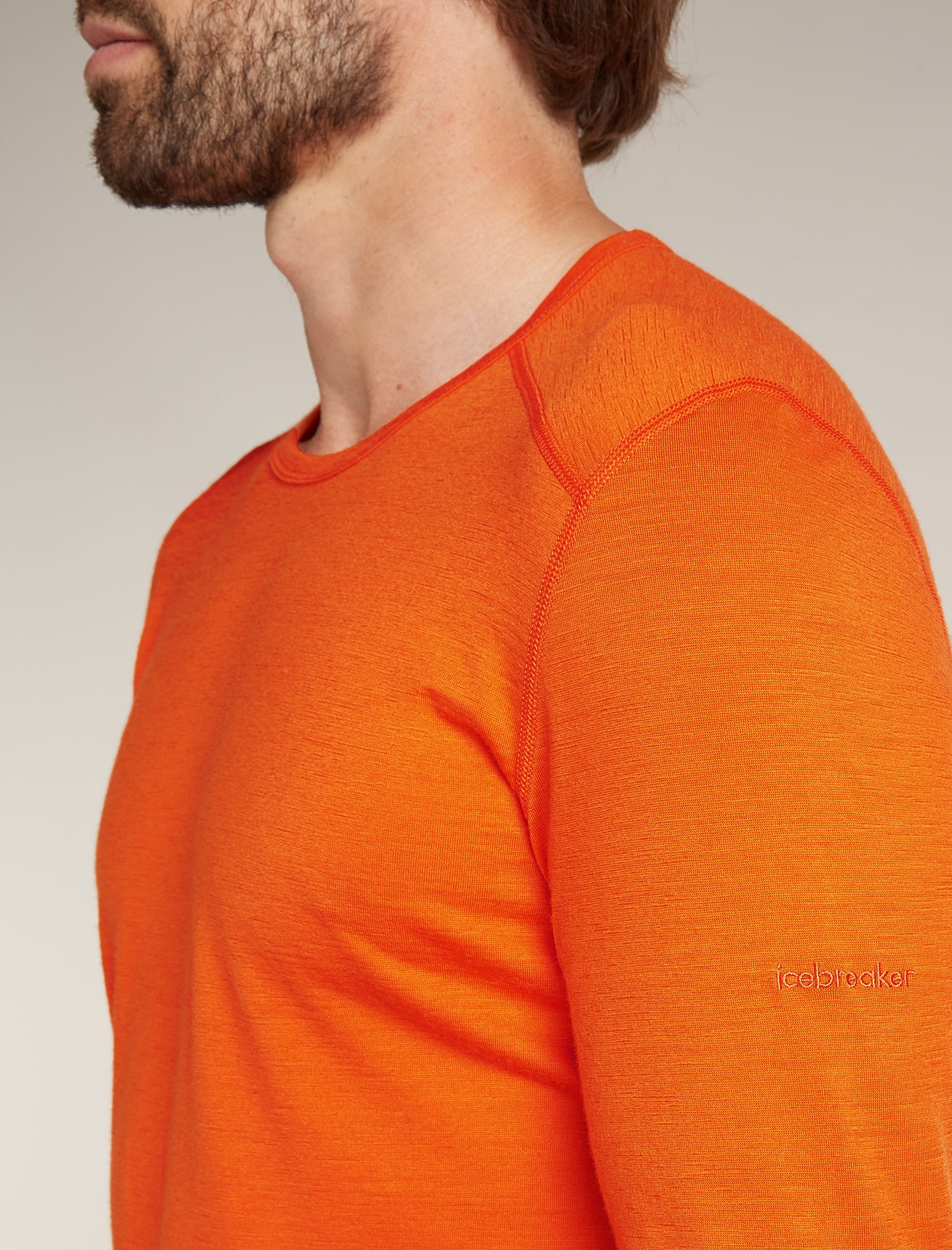 Men's Merino 200 Oasis Long Sleeve Crew Thermal Top - Image 5