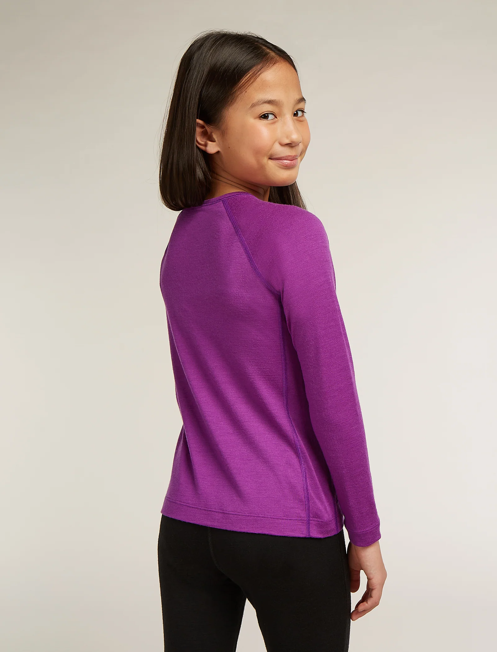 Kids’ Merino 200 Oasis Long Sleeve Crew Thermal Top - Image 5