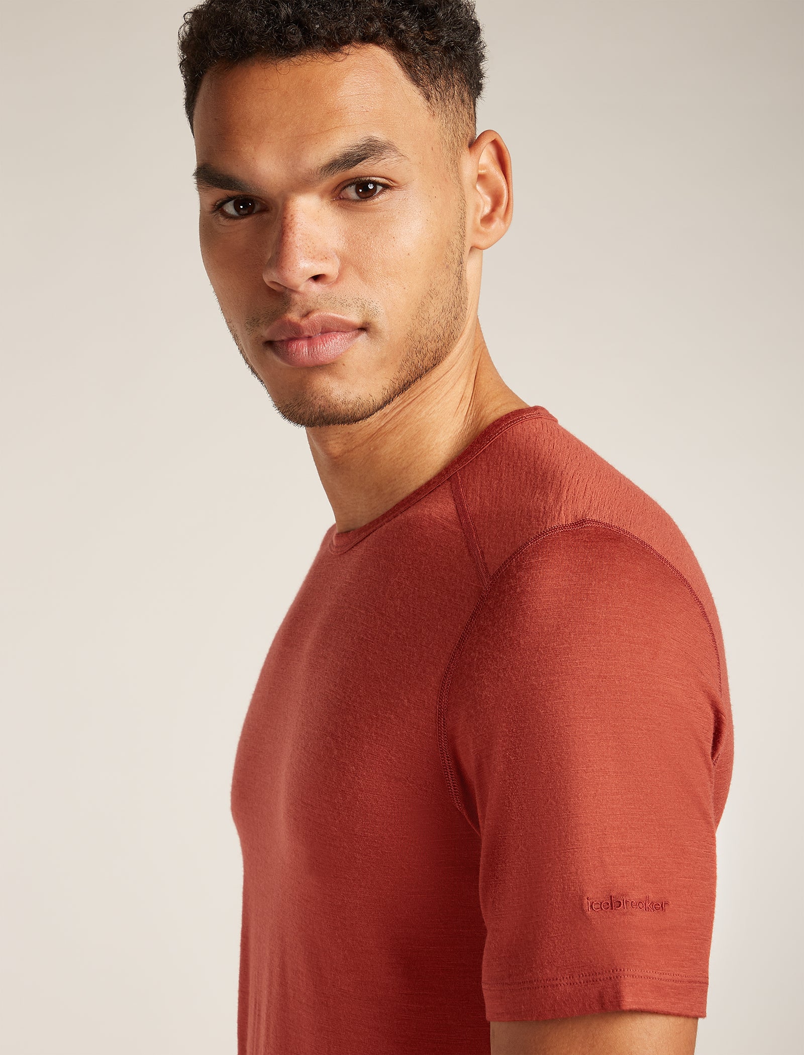 Men's Merino 200 Oasis Short Sleeve Crew Thermal Top - Image 5