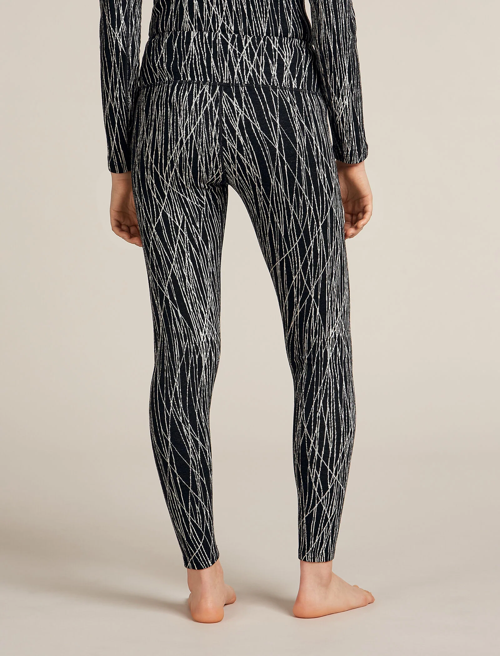 260 Tech Vertex High Rise Thermal Leggings Delta Lines - Image 2