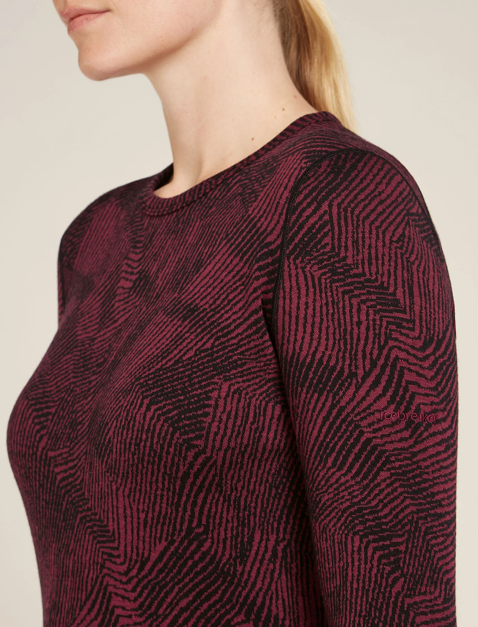 Women's Merino 260 Vertex Long Sleeve Crew Thermal Top Frozen Forms - Image 5