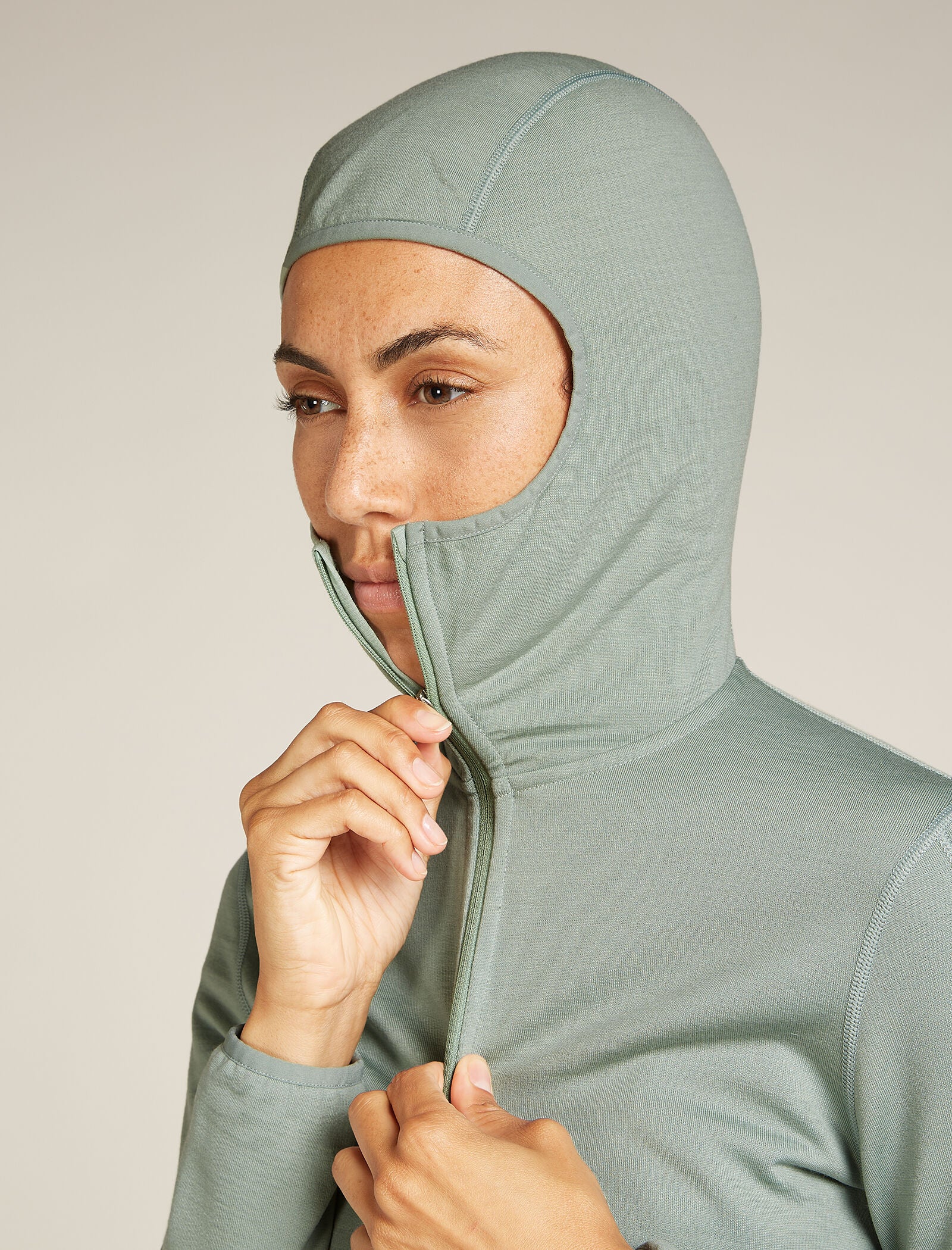 Women's Merino 560 Realfleece⢠Elemental Long Sleeve Zip Hoodie - Image 9
