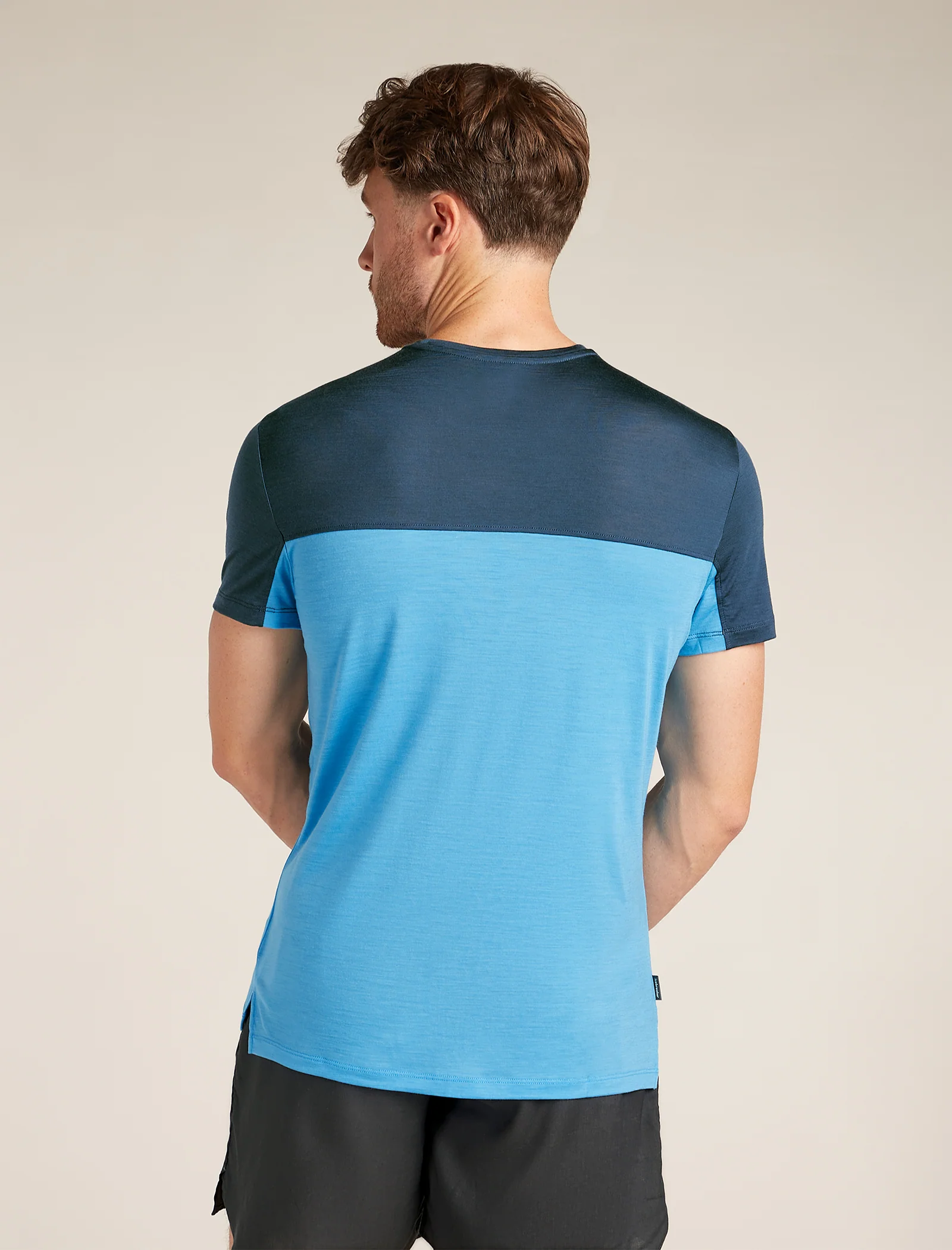 Men's Merino Blend 125 Cool-Lite™ Sphere Short Sleeve T-Shirt Colour Block - Image 2