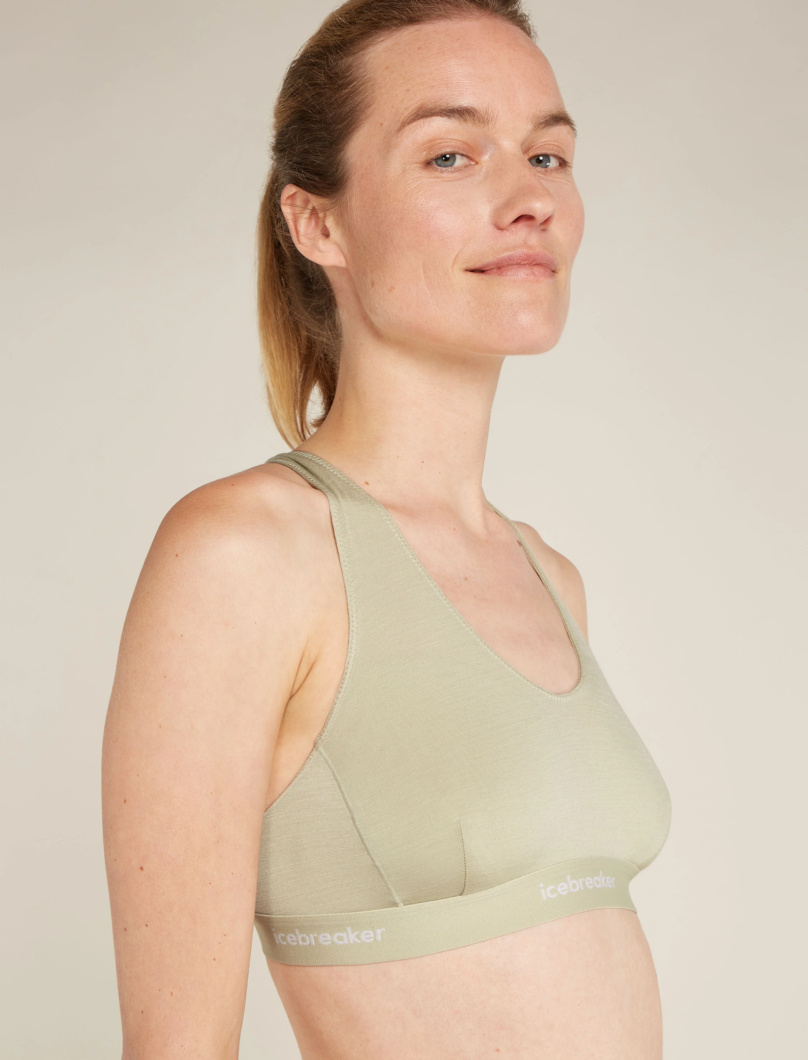 Women's Merino Blend 125 Cool-Lite™ Sprite Racerback Bra - Image 4