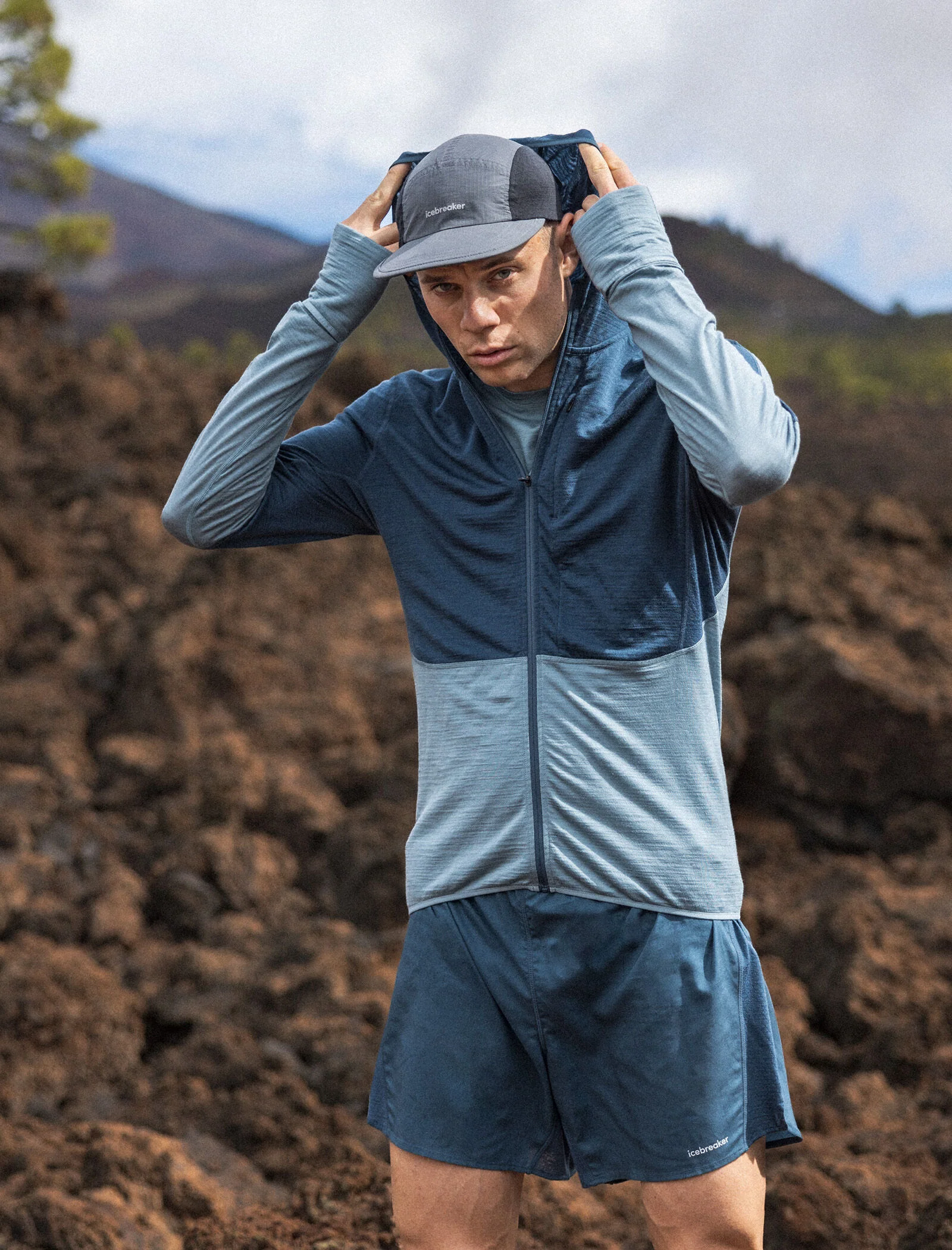 Men's Merino Blend 200 Realfleece™ Descender Long Sleeve Zip Hoodie - Image 5