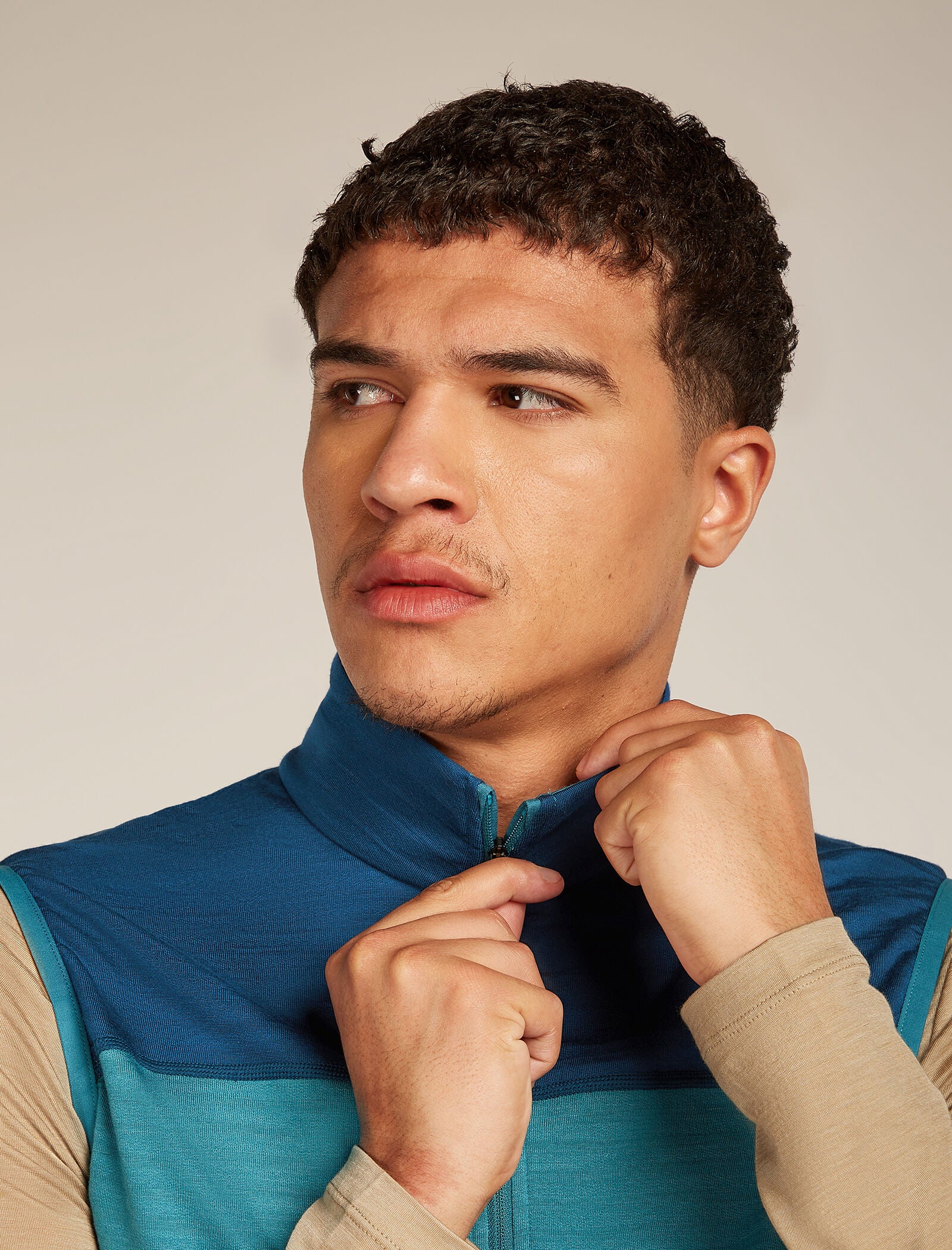 300 Descender Vest - Image 6