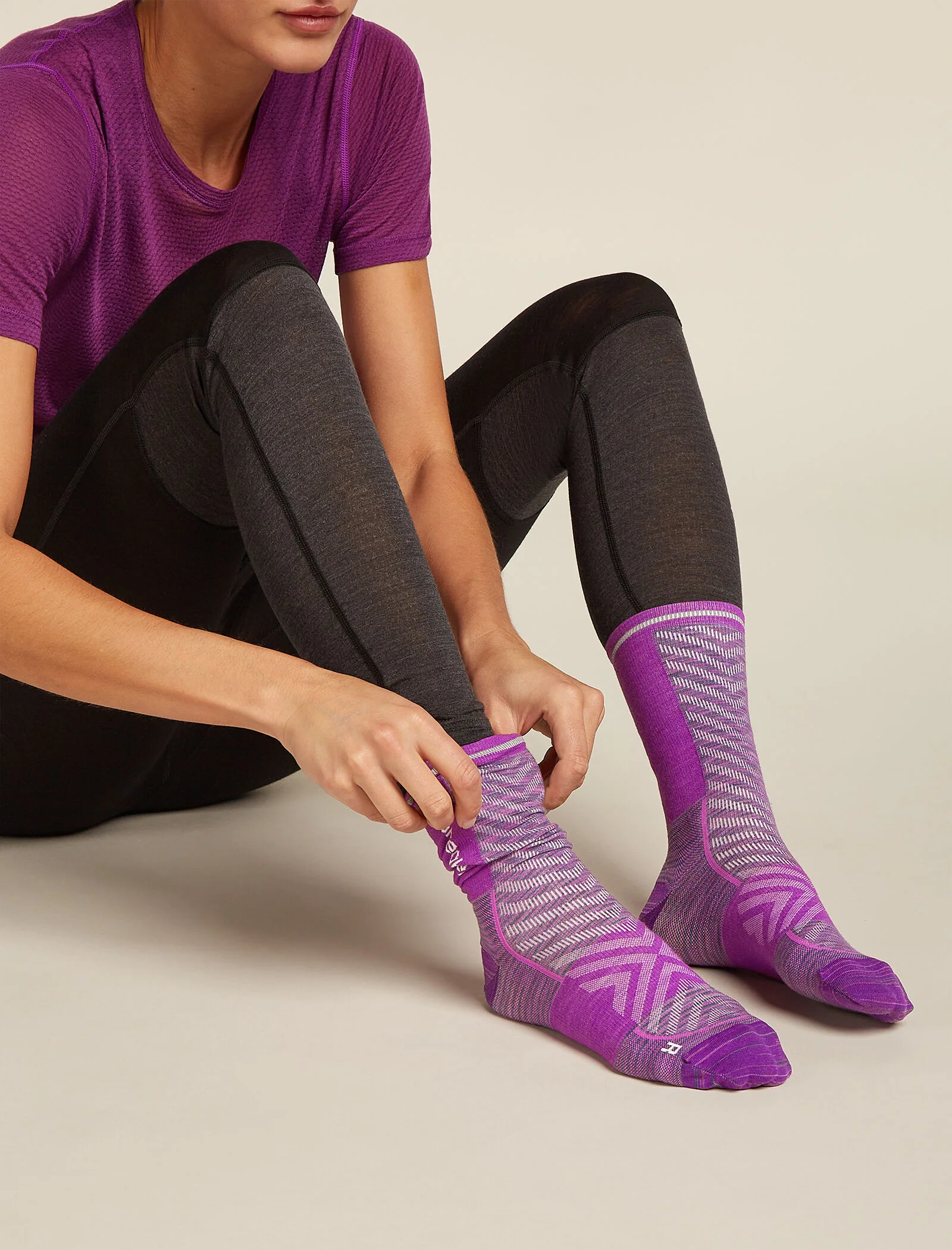 Women's Merino Blend Run+ Ultralight Crew Socks Fusion Dye - Image 2