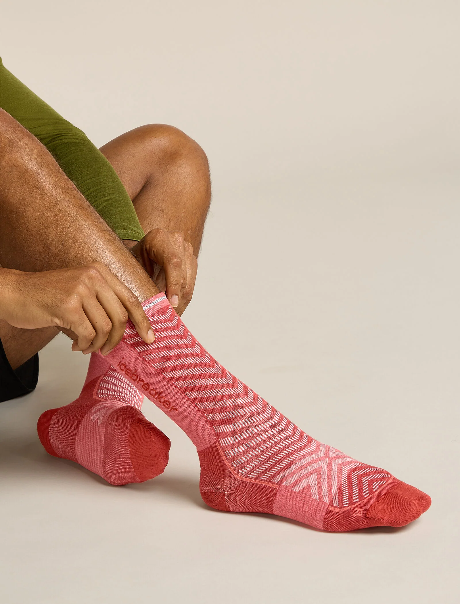 Men's Merino Blend Run+ Ultralight Crew Socks - Image 2