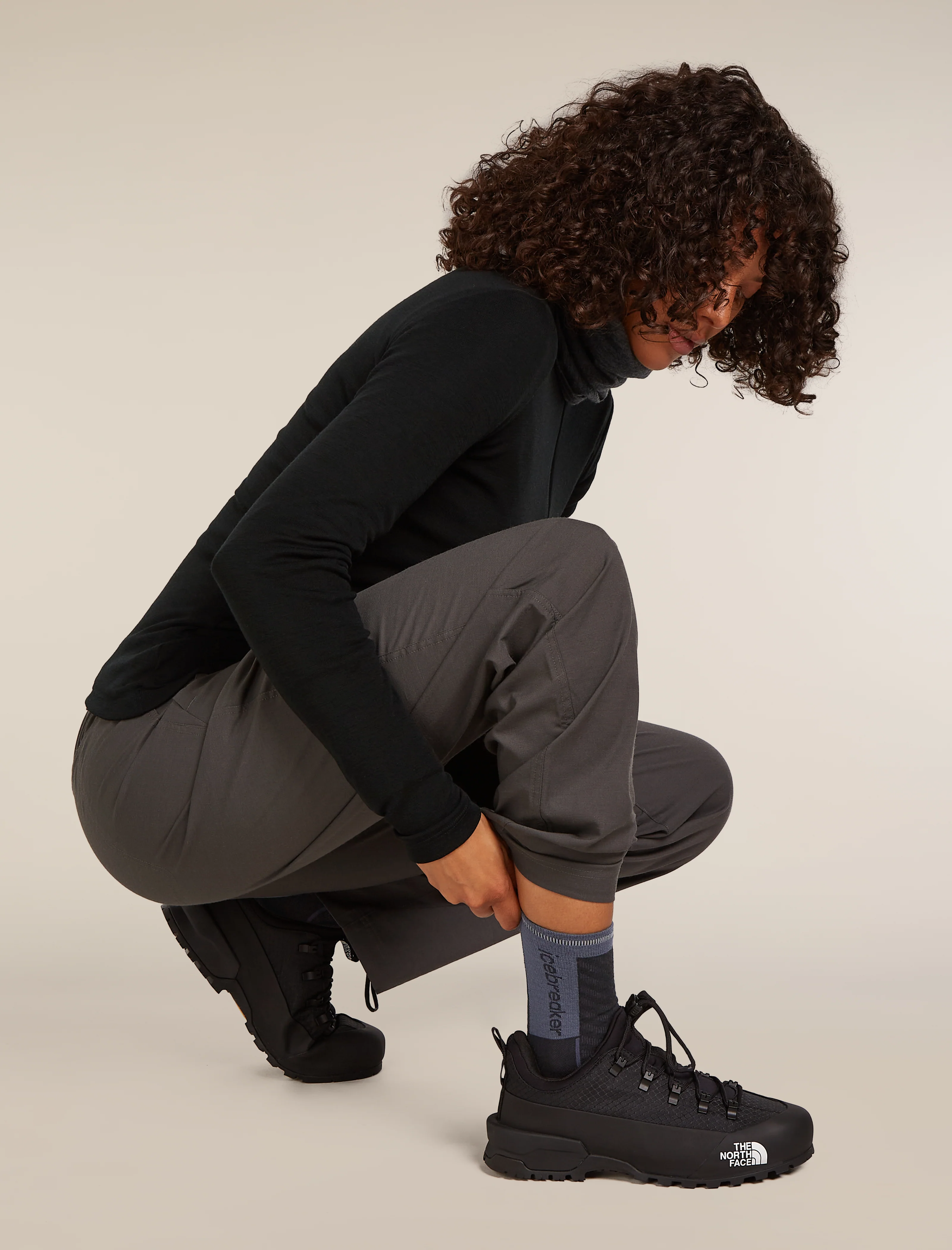 Women Run+ Crew Socks - Image 3