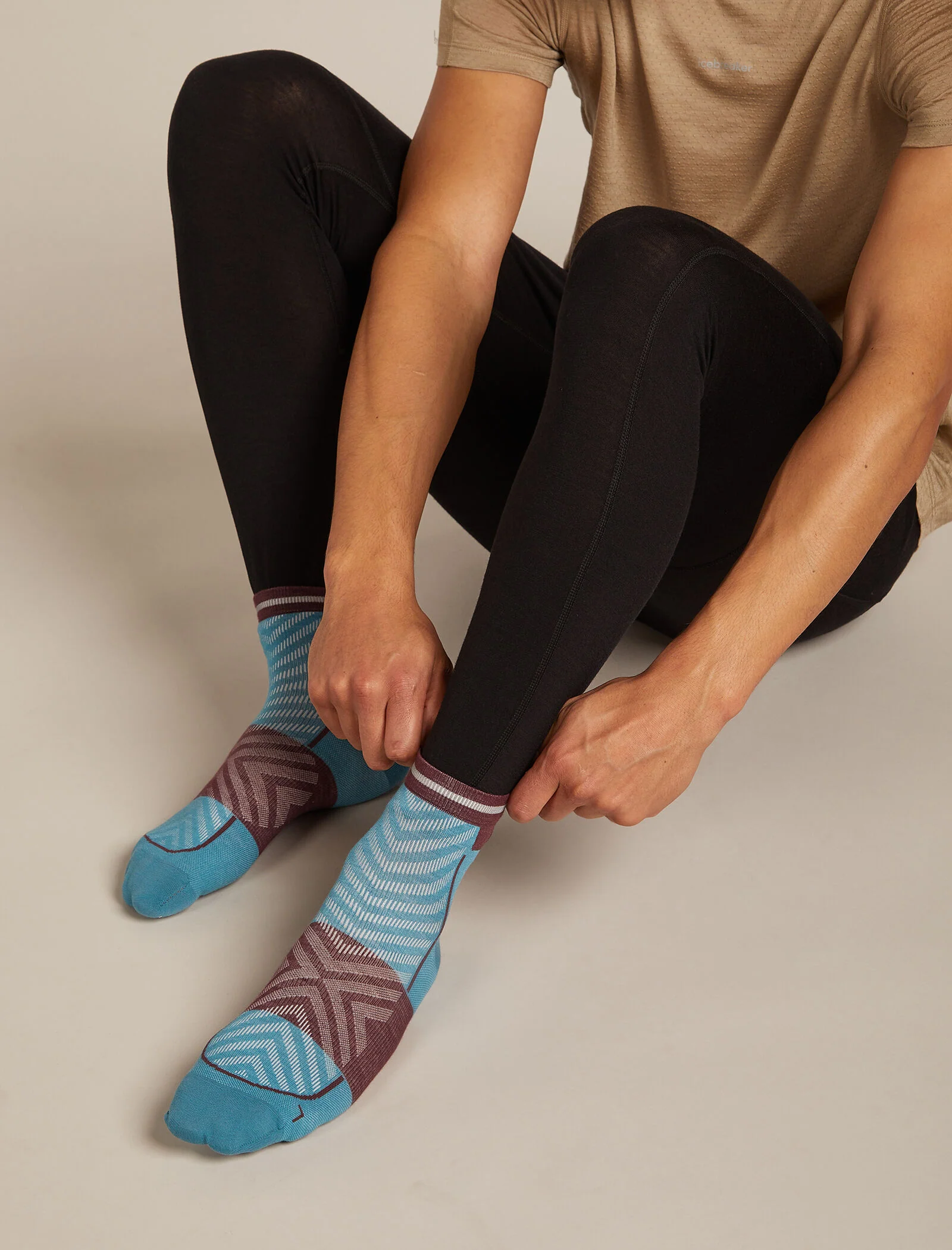 Men Run+ Mini Socks - Image 2