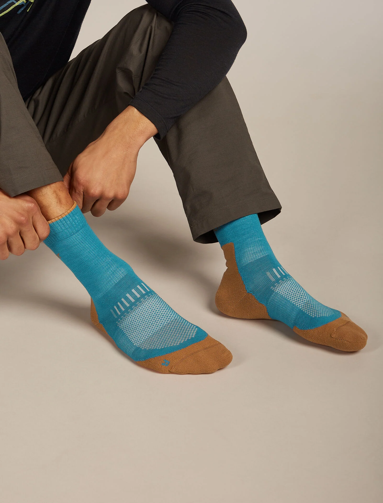 Men Hike+ Crew Socks - Image 2