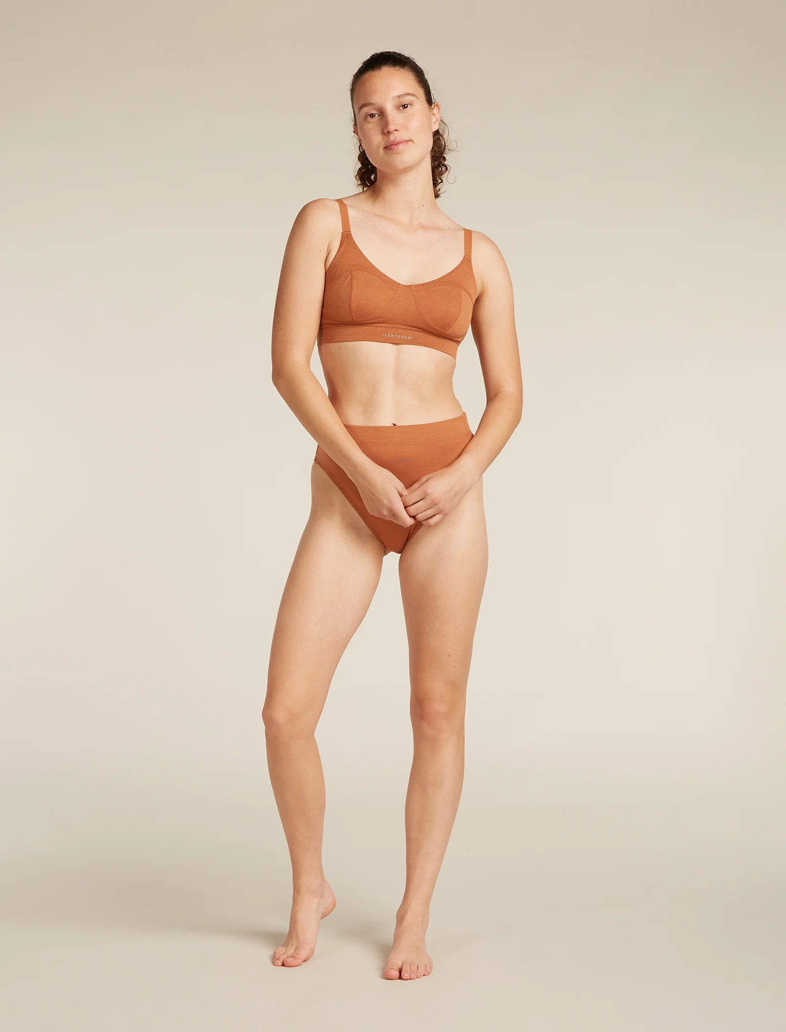 Women's Queens Clasp Bra - Image 3